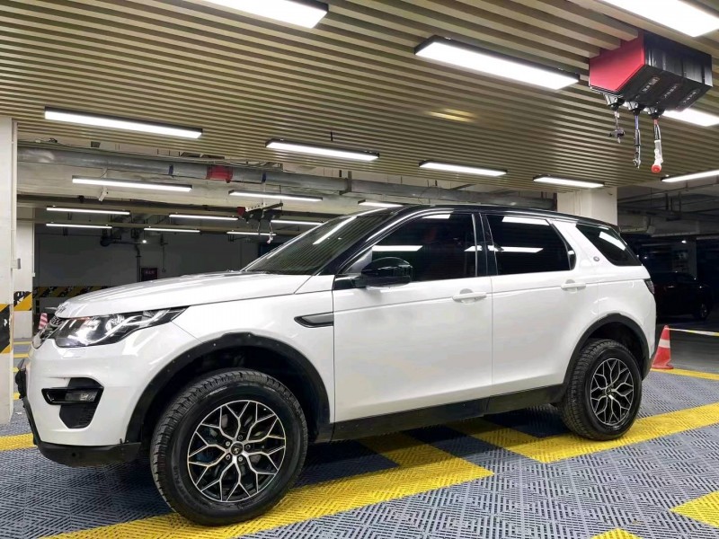 成都17年路虎发现神行3