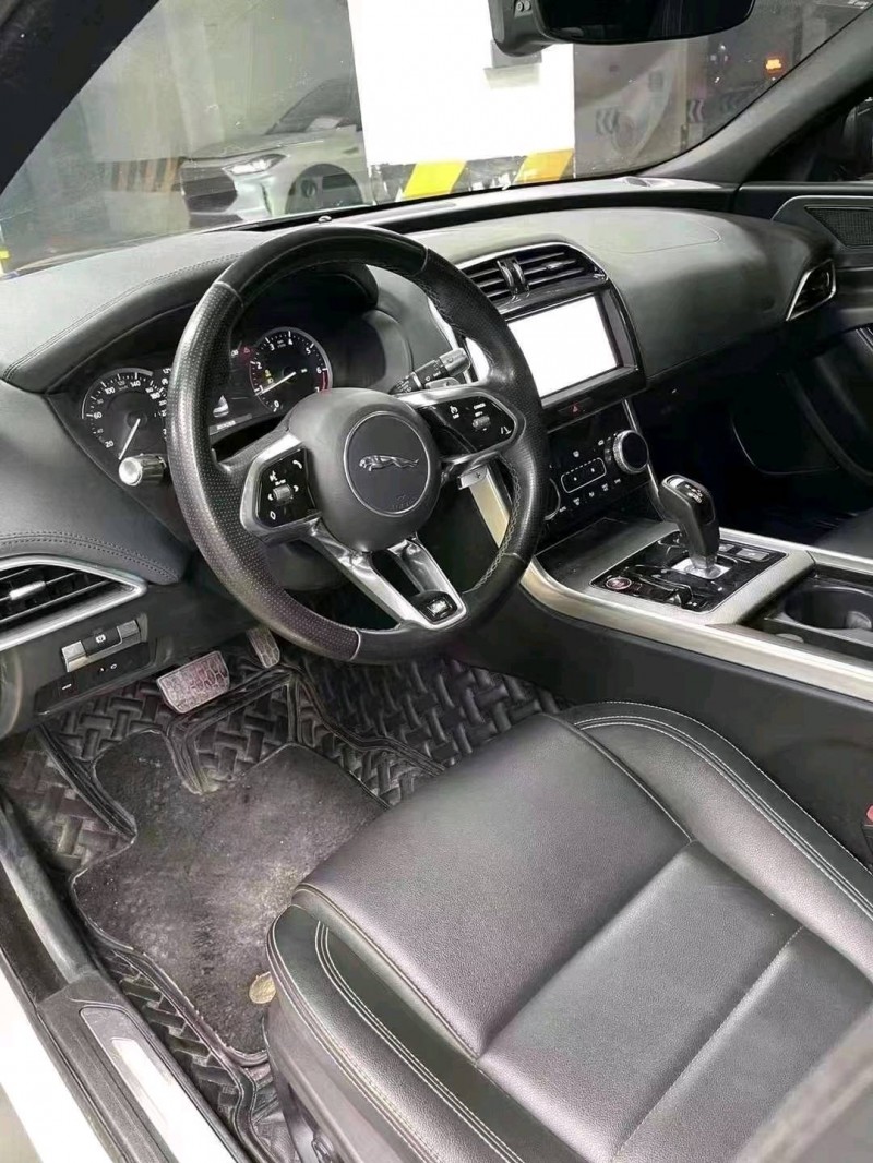 成都20年捷豹XEL6