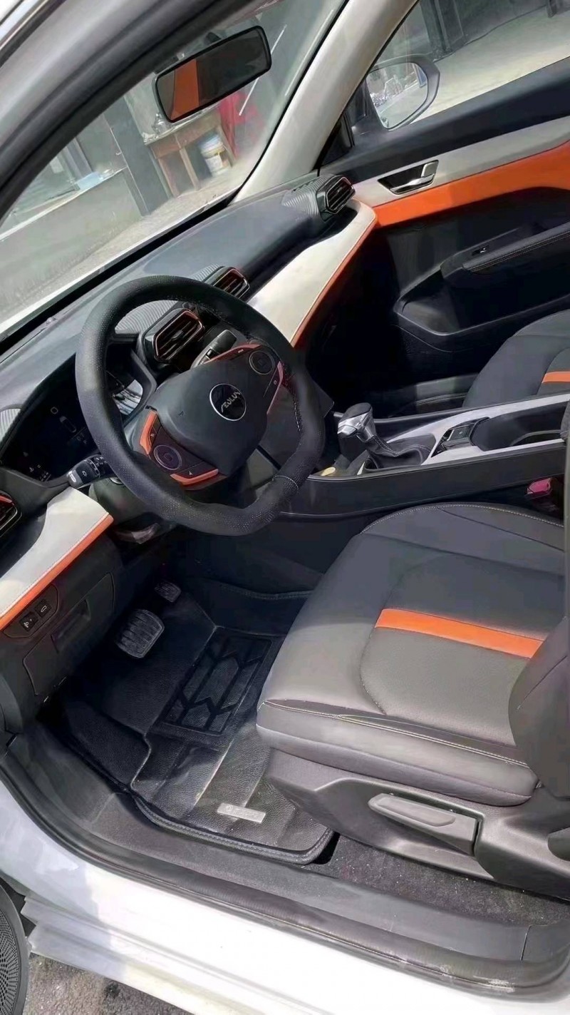 成都22年东风奕炫6