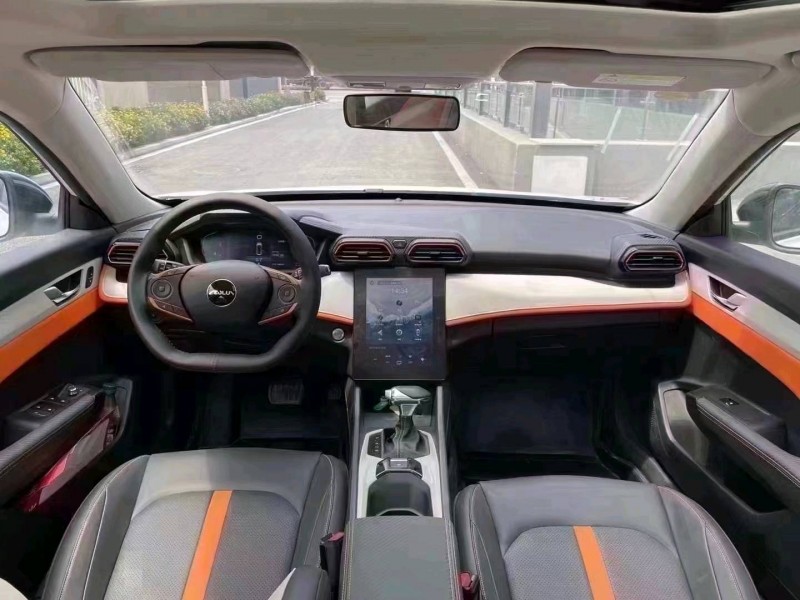 成都22年东风奕炫9