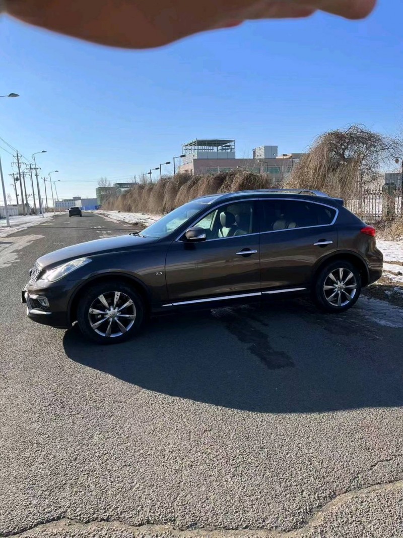 沈阳15年英菲尼迪QX503