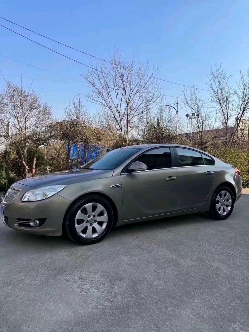 东营11年别克君威3