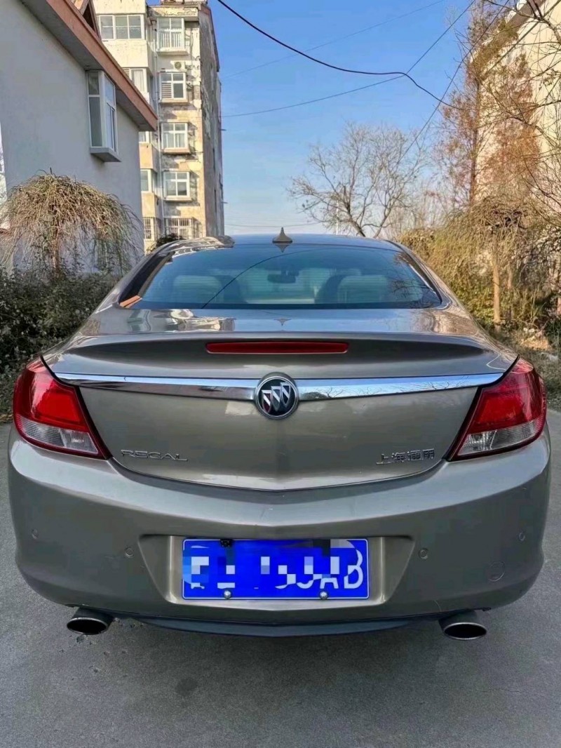 东营11年别克君威4