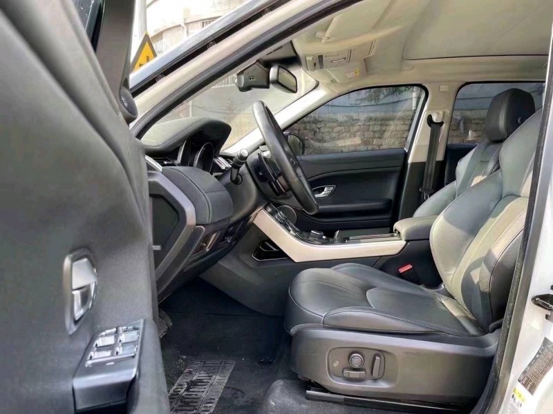 枣庄17年路虎极光6