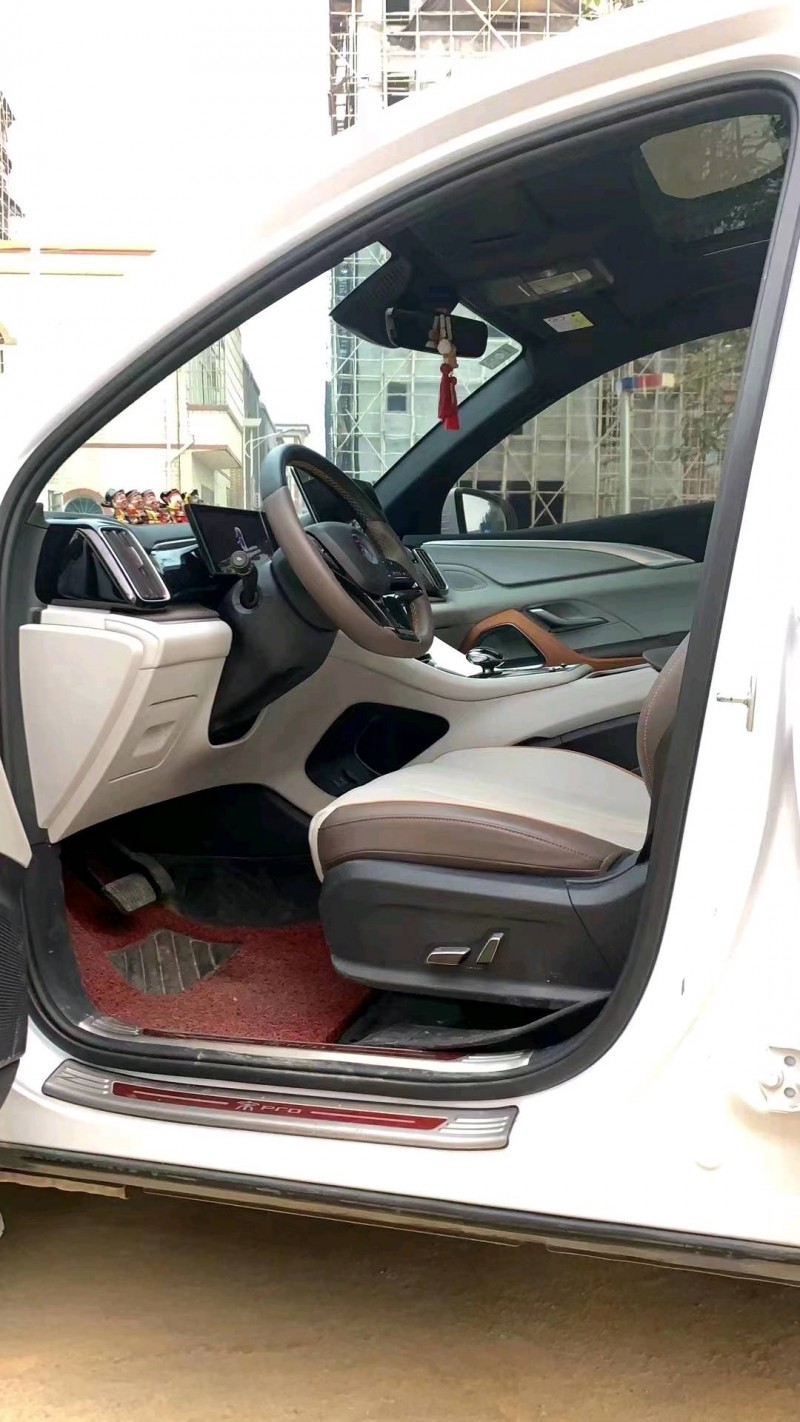 深圳22年比亚迪宋8