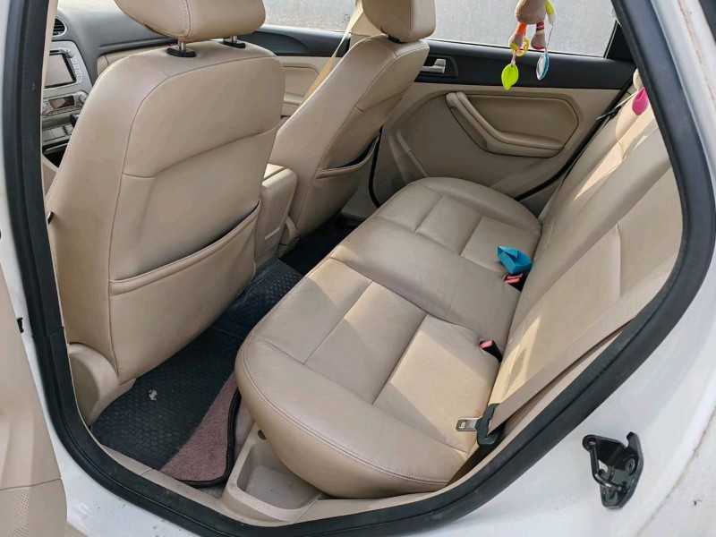 临沂15年福特福克斯5