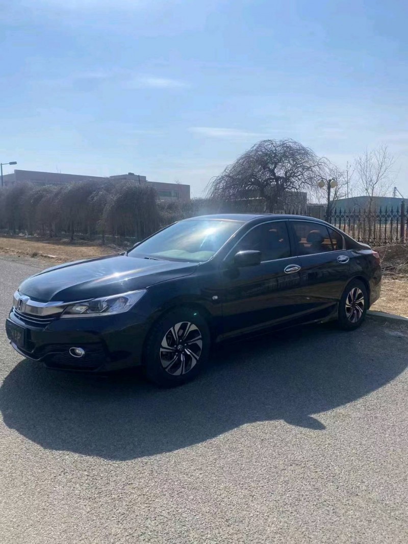 沈阳17年本田雅阁3