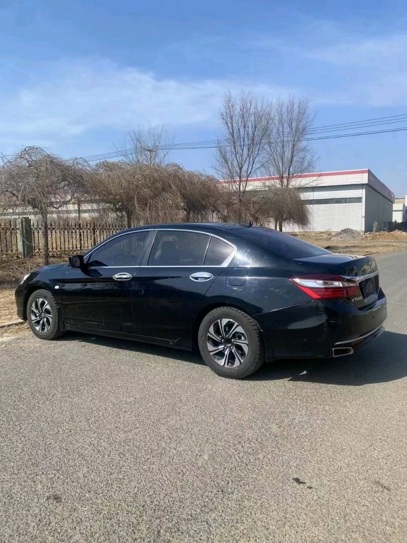 沈阳17年本田雅阁8