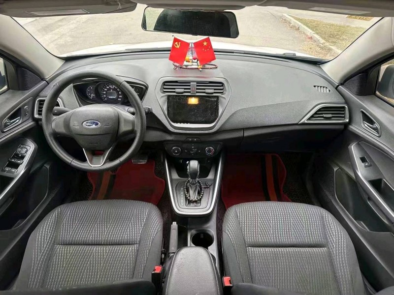 邵阳21年福特福睿斯4