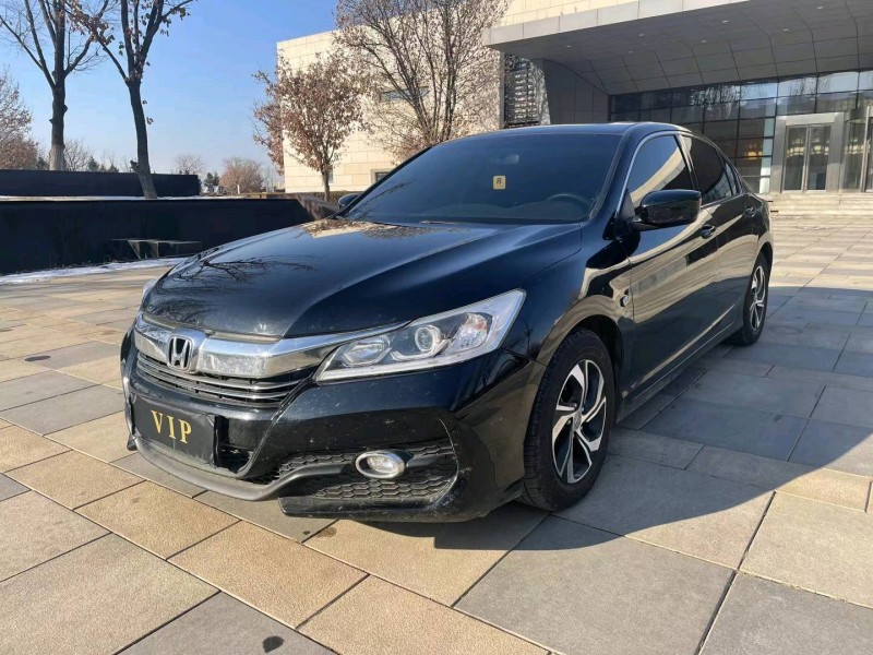 沈阳17年本田雅阁2