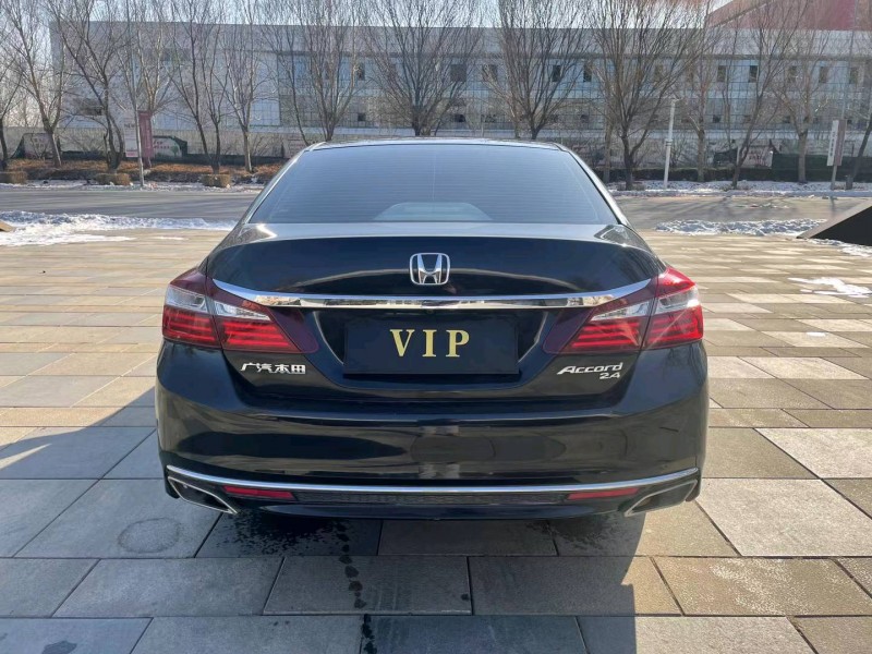 沈阳17年本田雅阁9