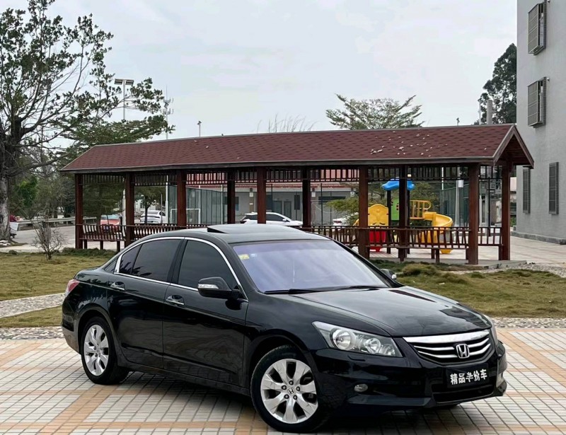 汕头11年本田雅阁2
