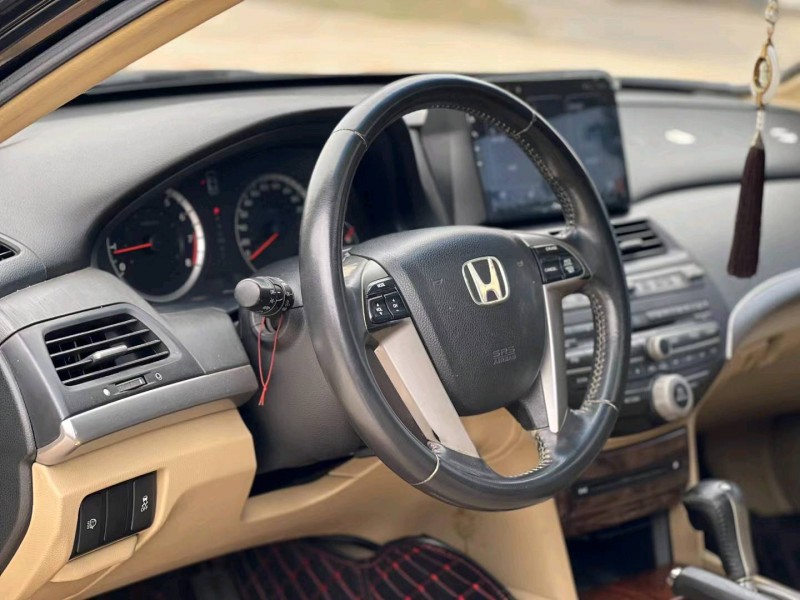 汕头11年本田雅阁5