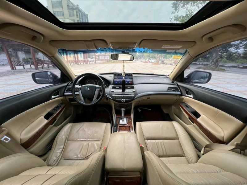 汕头11年本田雅阁7