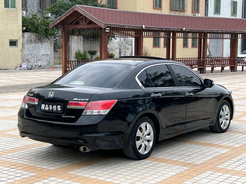 汕头11年本田雅阁8