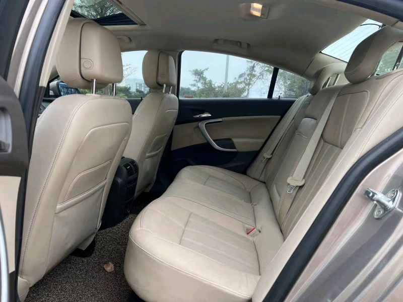 汕头14年别克君威6