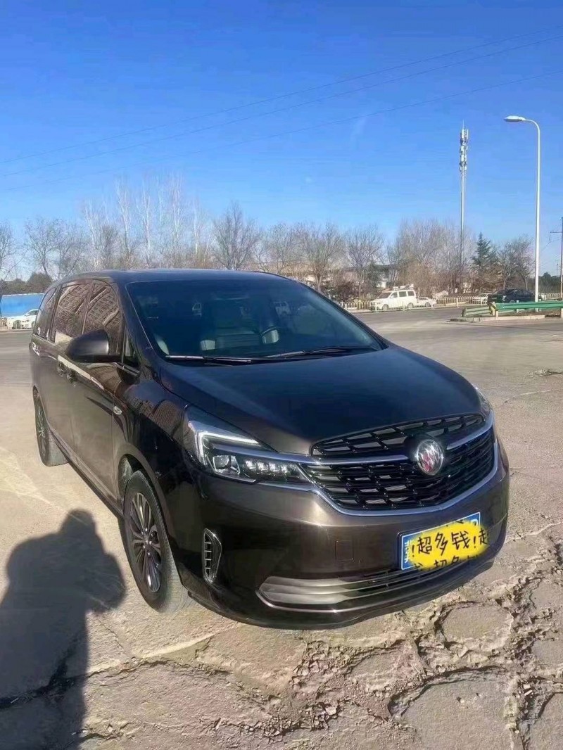 邢台21年别克GL82