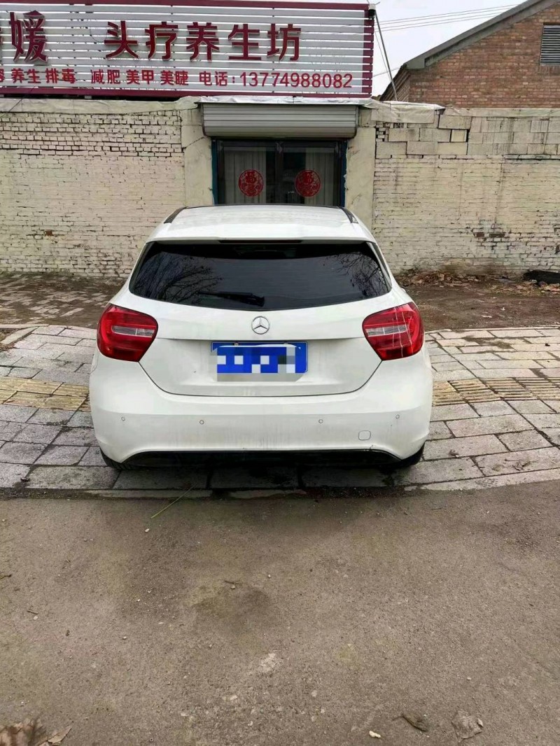 东营13年奔驰A2