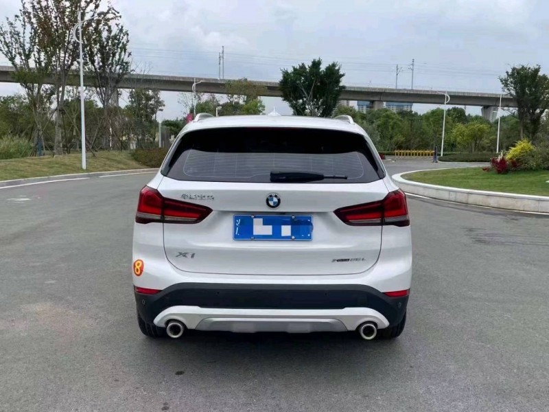 台州21年宝马X16