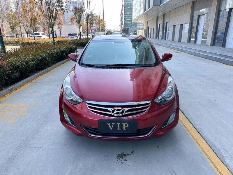 济宁13年现代朗动1