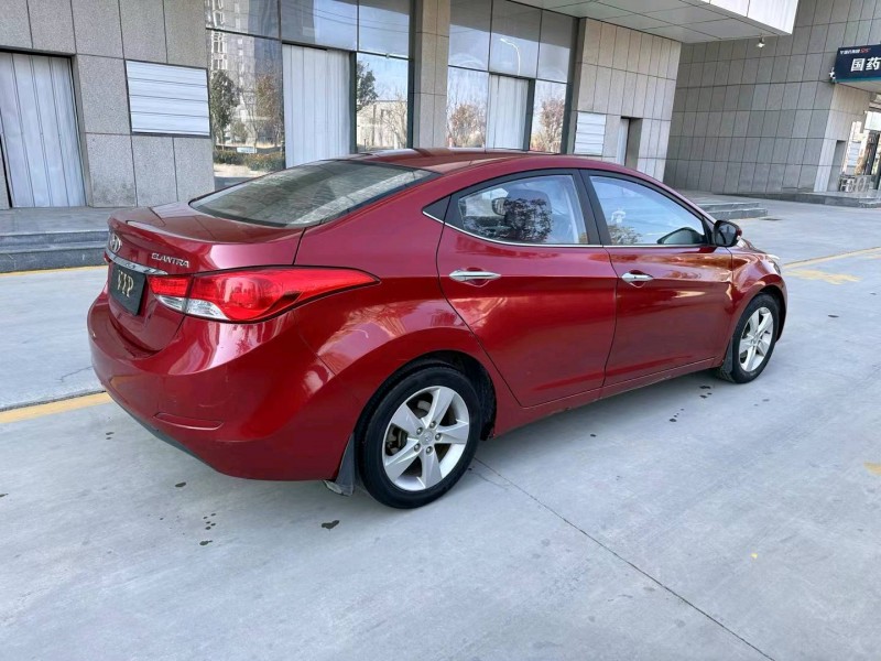 济宁13年现代朗动8