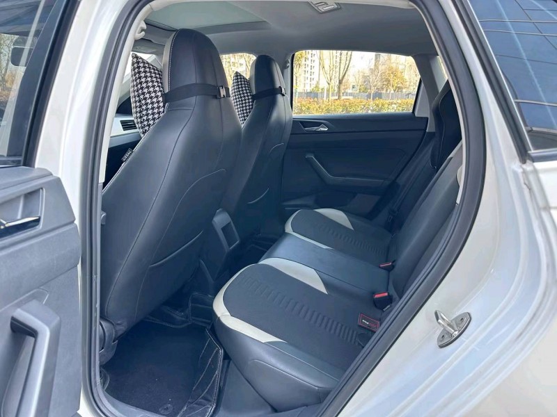 济宁21年大众polo4