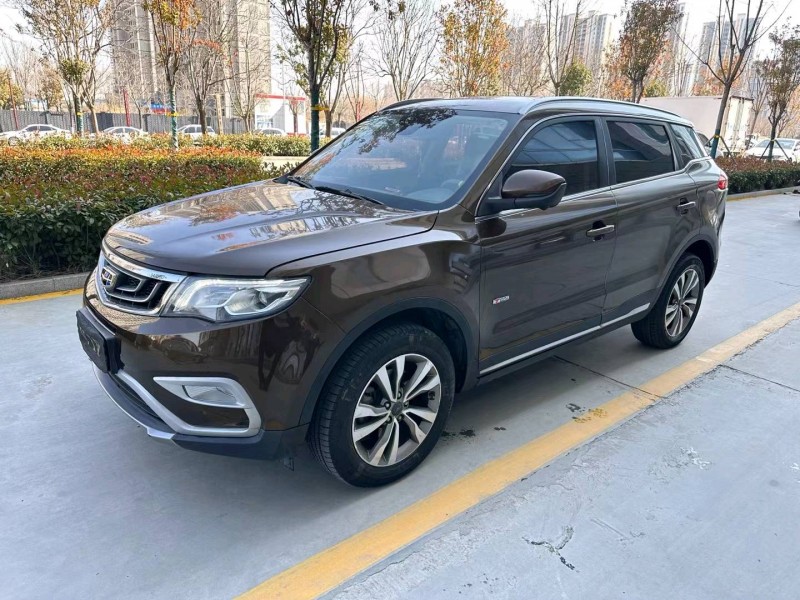 济宁16年吉利博越2