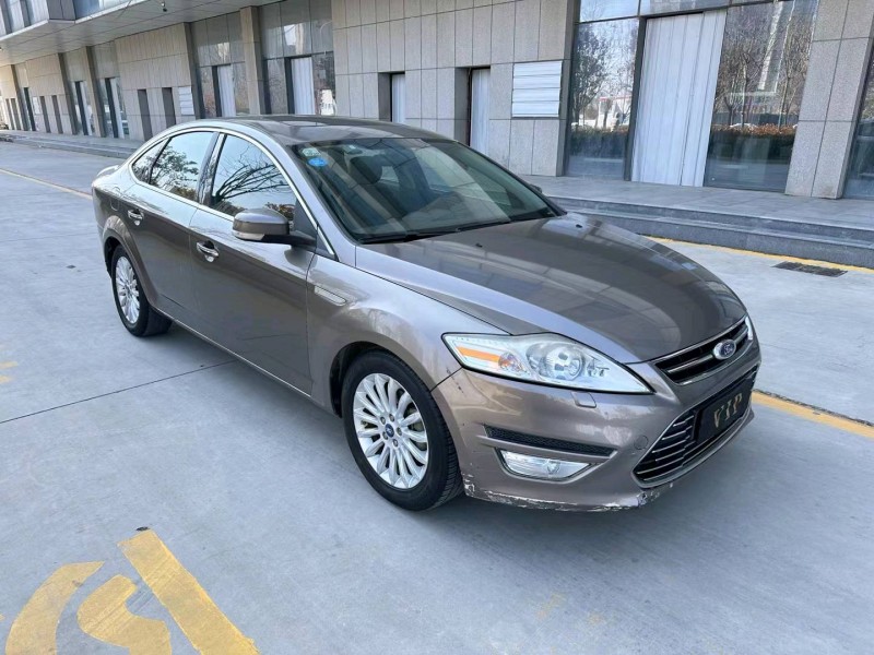 济宁13年福特蒙迪欧3