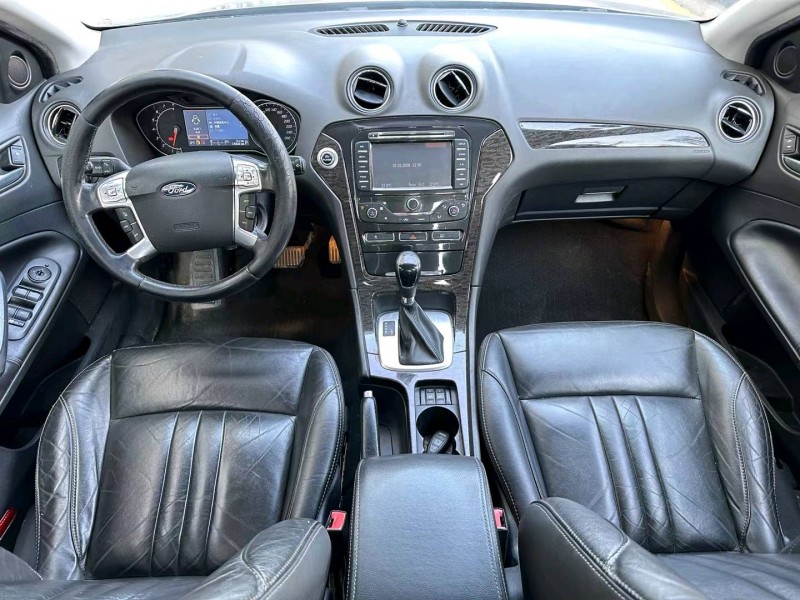 济宁13年福特蒙迪欧6