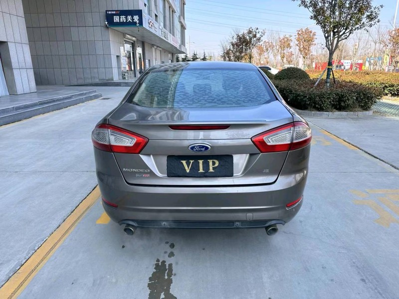 济宁13年福特蒙迪欧9