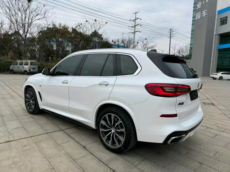 盐城19年宝马X57