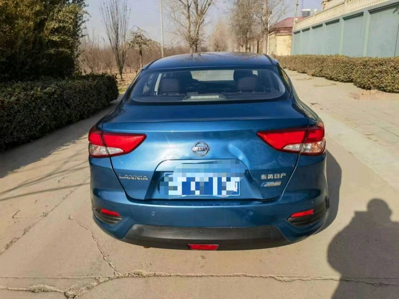 保定20年日产蓝鸟9