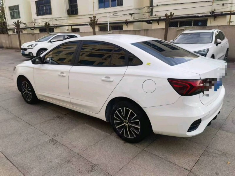 保定21年荣威i55