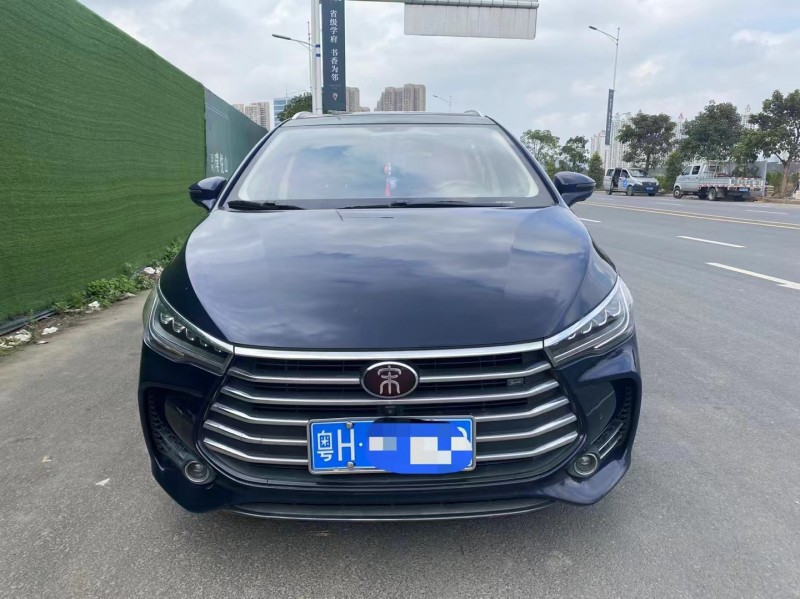 广州18年比亚迪宋MAX1