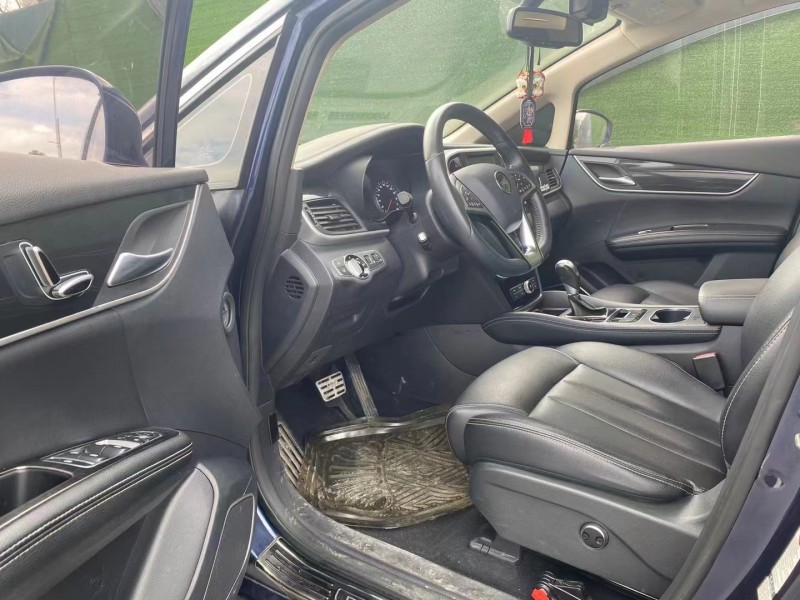 广州18年比亚迪宋MAX4