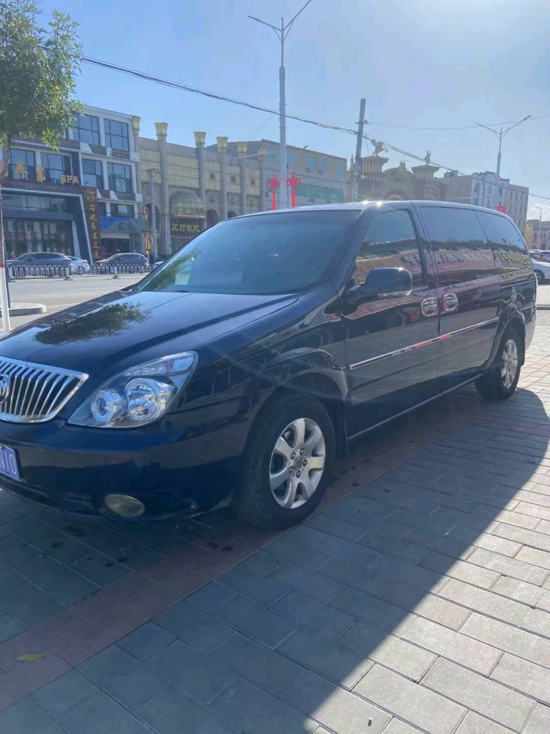 保定10年别克GL83