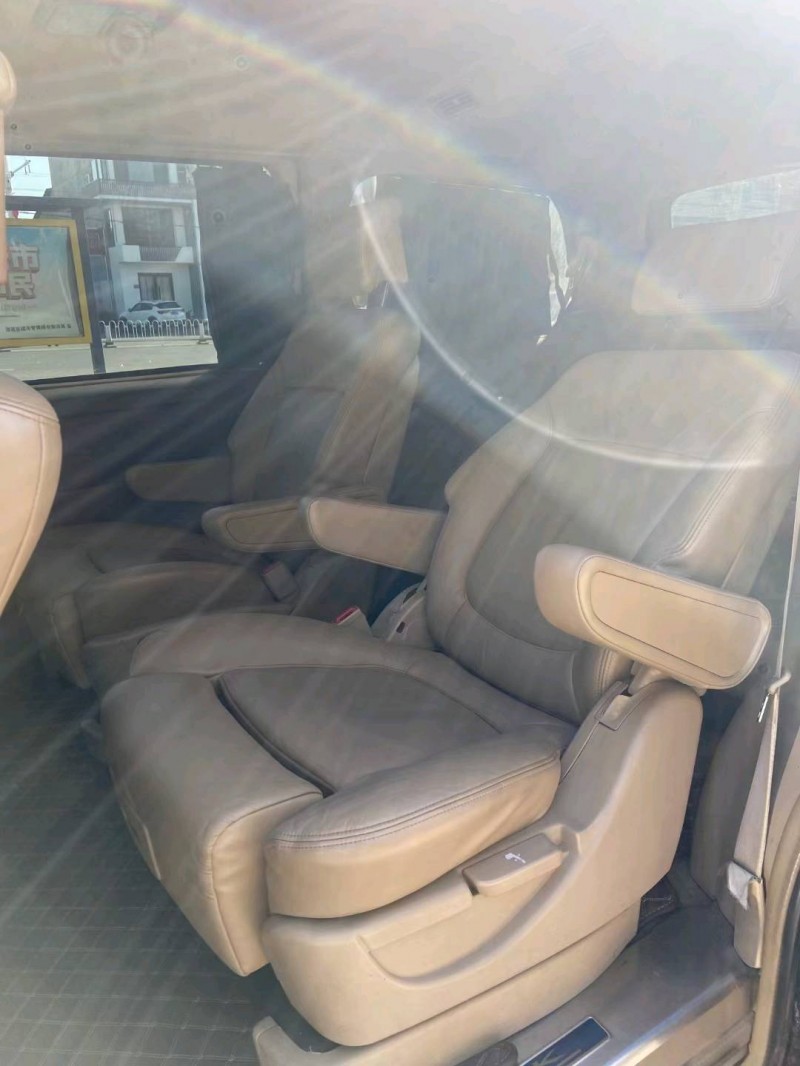 保定10年别克GL86