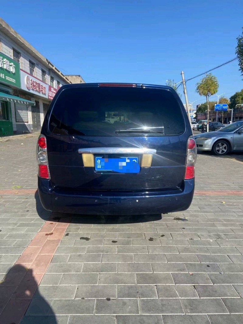 保定10年别克GL88