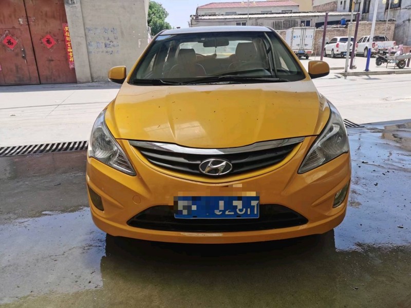 保定13年现代瑞纳1