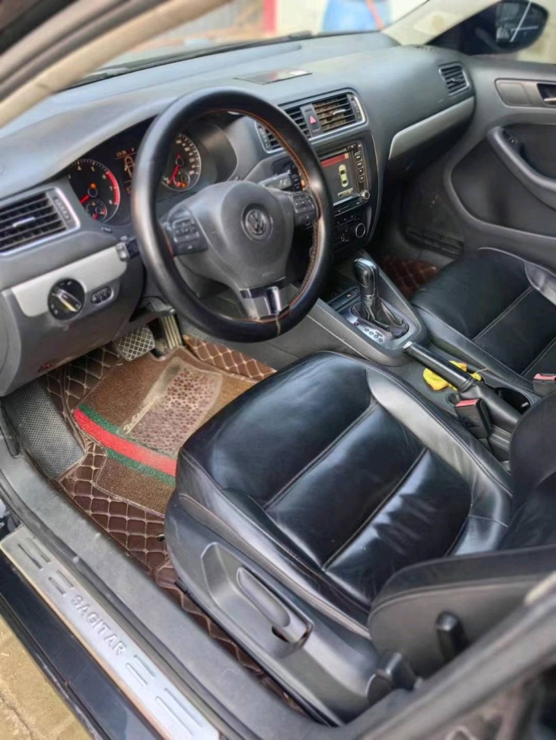 保定13年大众速腾6