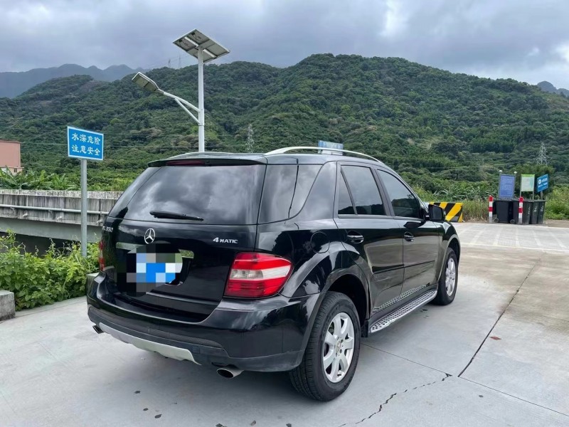 广州11年奔驰ML4