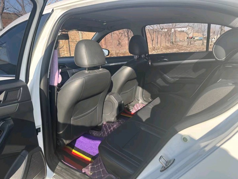 保定16年大众朗逸4