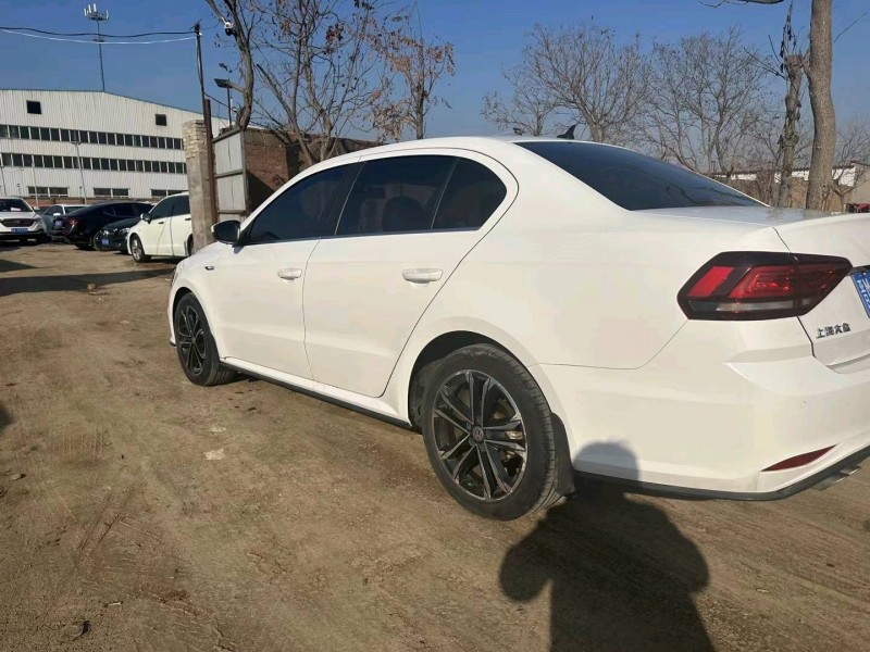 保定16年大众朗逸8