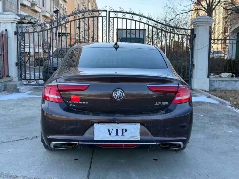 淄博17年别克君越8