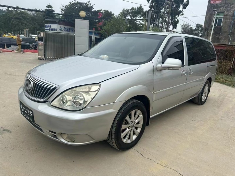 广州16年别克GL82