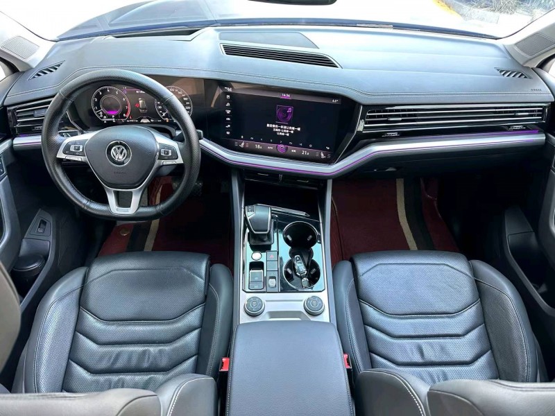 济宁19年大众途锐6