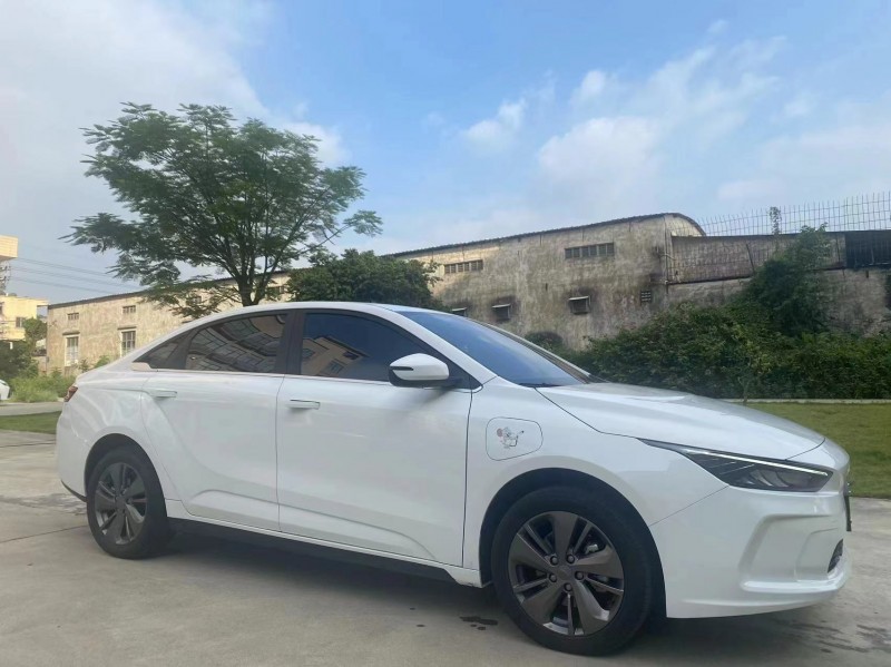 佛山23年吉利几何3