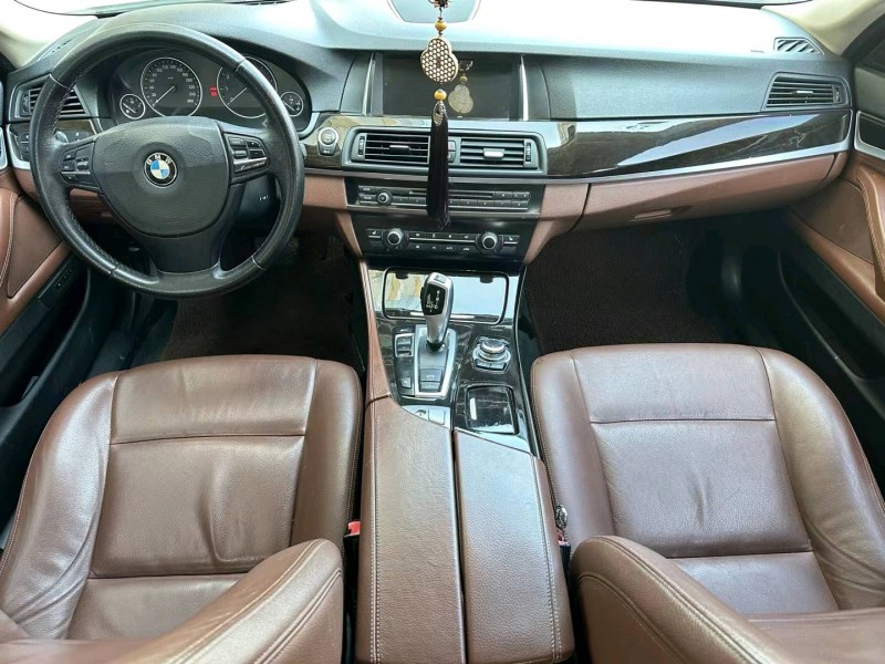 济宁15年宝马5系4