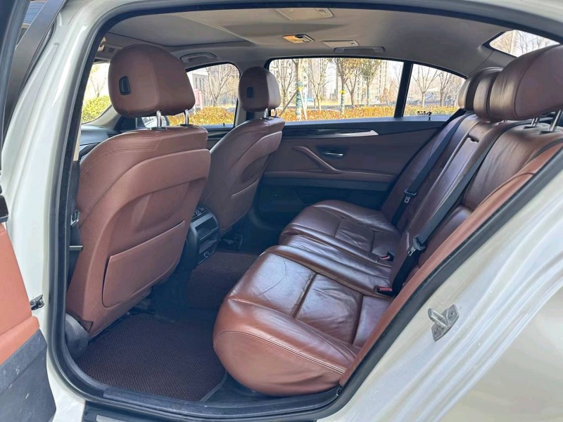 济宁15年宝马5系5