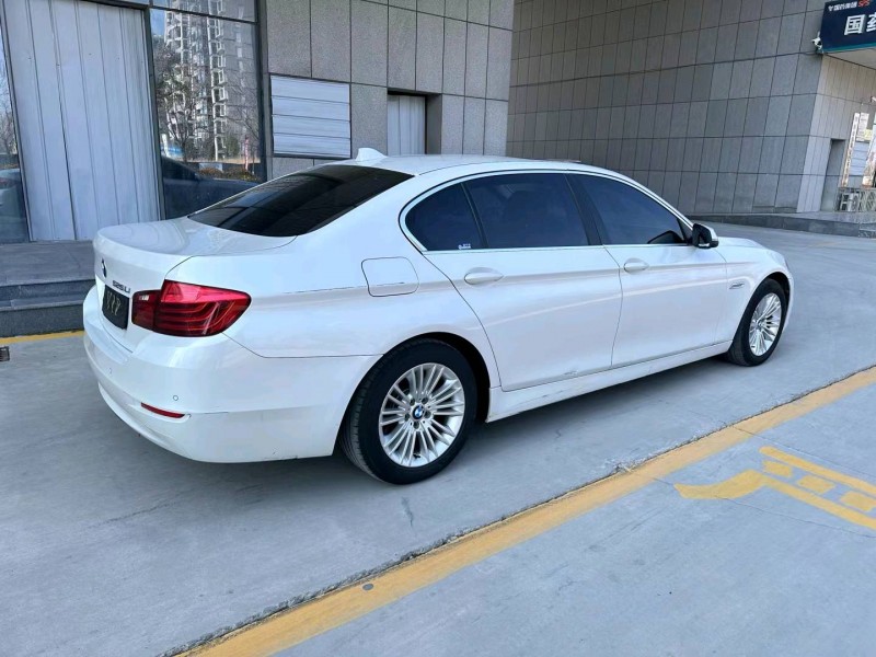 济宁15年宝马5系8